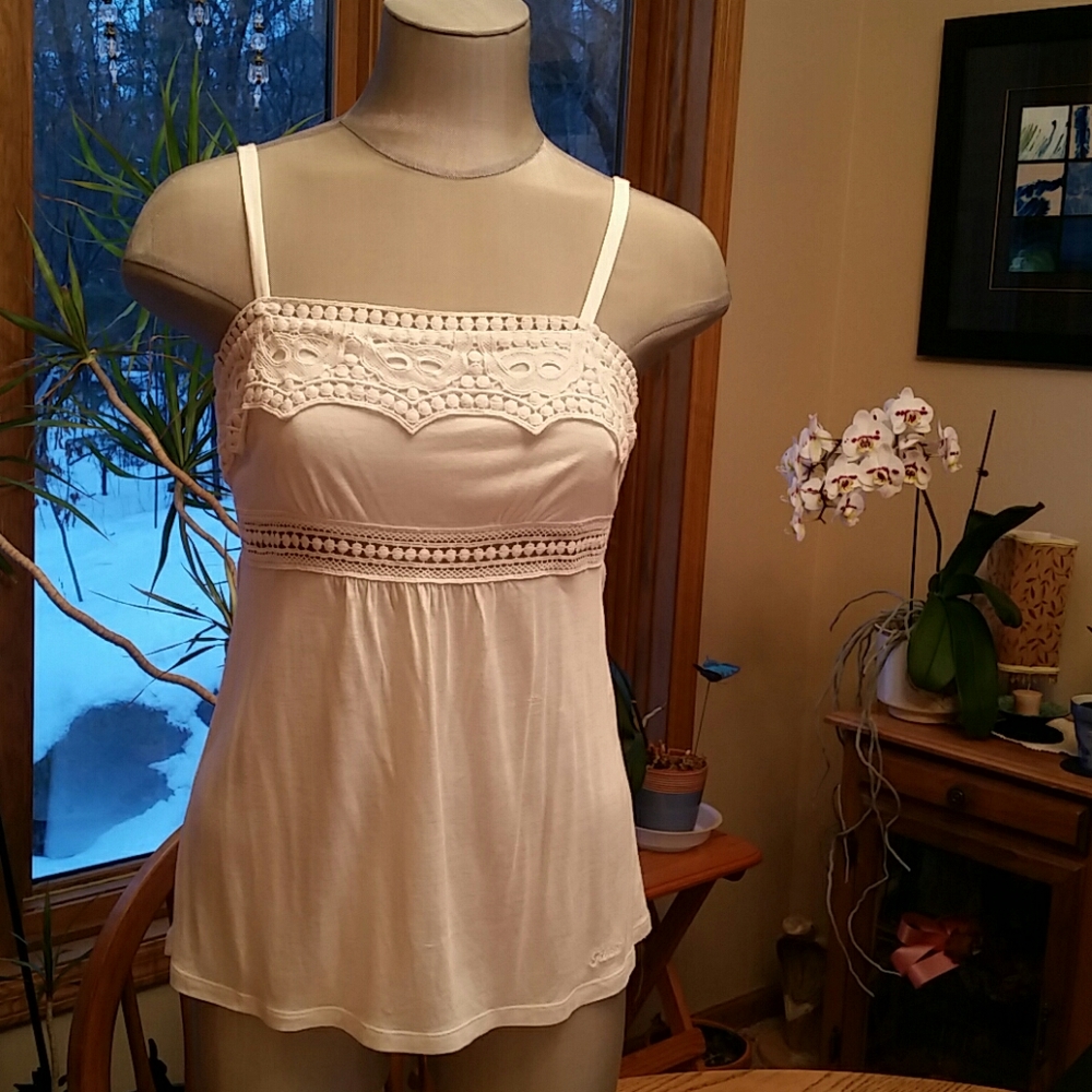 Guess lace detail top